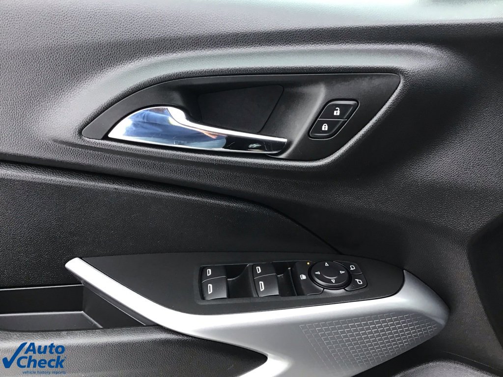 Used 2024 Chevrolet Trax RS w/ Driver Confidence Package image 25