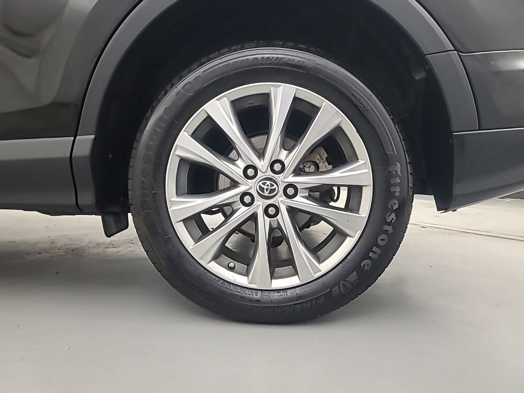 Used 2016 Toyota RAV4 Limited image 10
