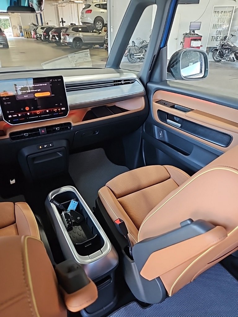 New 2025 Volkswagen ID. Buzz Pro S Plus image 22