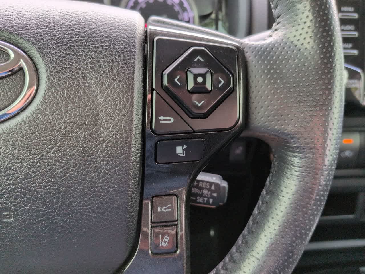 Certified 2024 Toyota 4Runner TRD Off-Road Premium w/ Moonroof Package AWD/4WD image 26