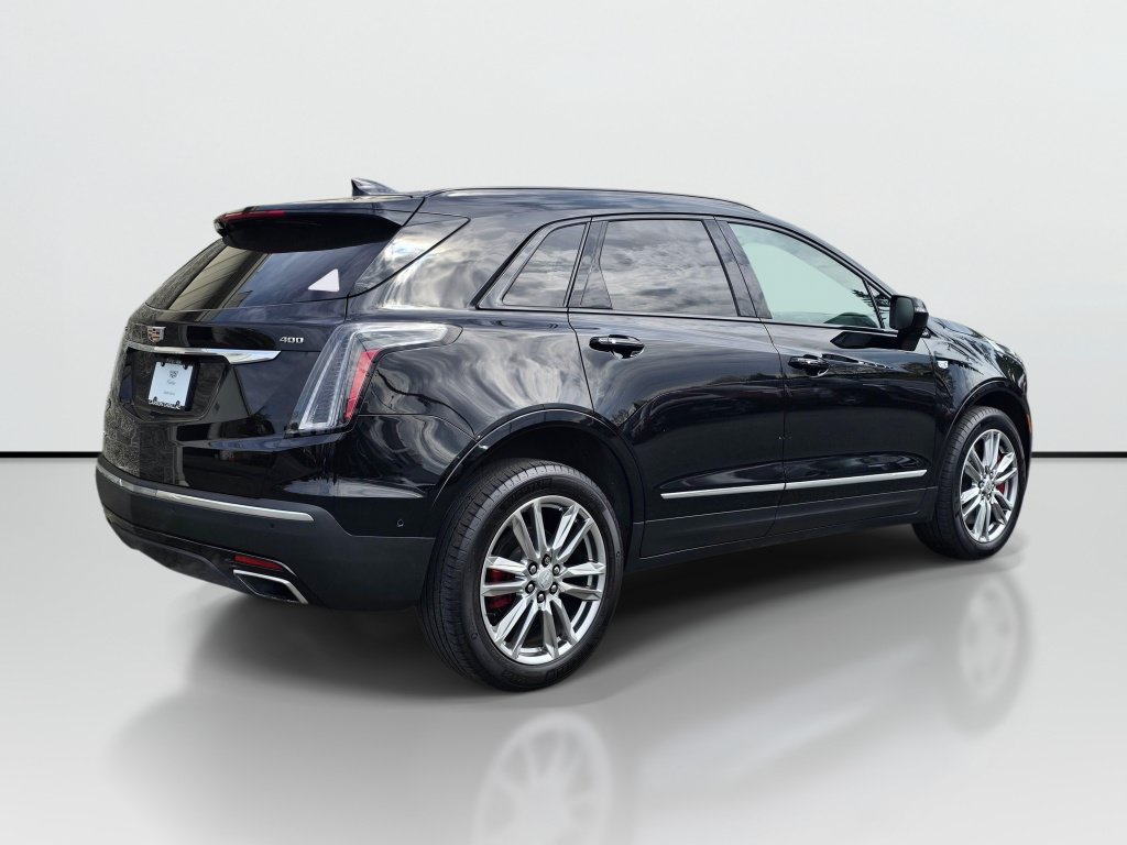 Certified 2023 Cadillac XT5 Sportv w/ Technology Package AWD/4WD image 7