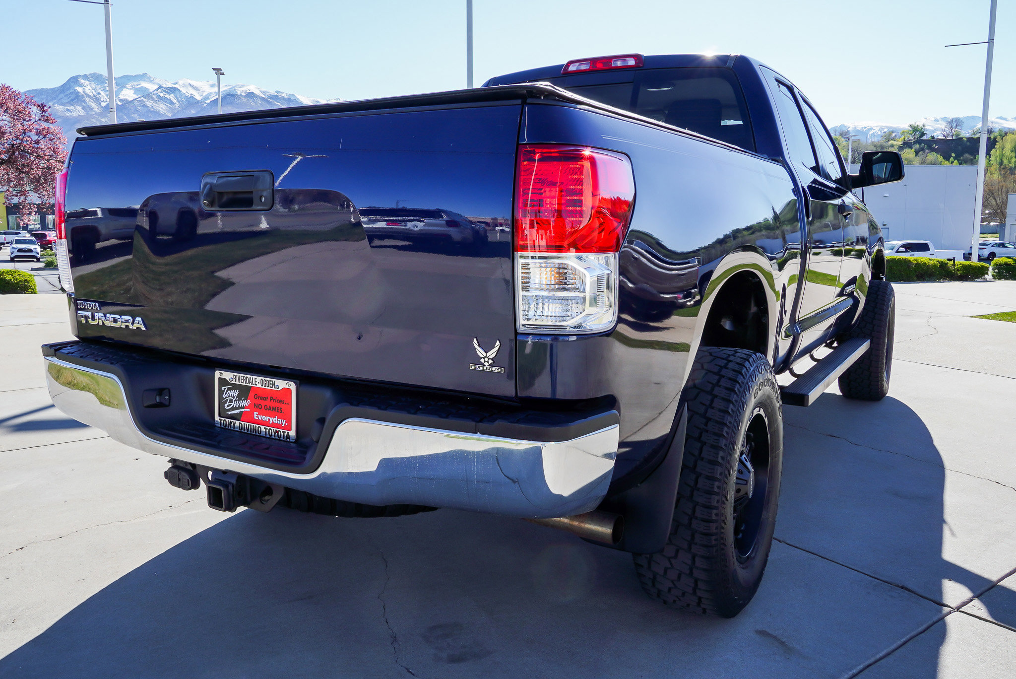 Used 2012 Toyota Tundra 2WD Double Cab w/ Tow Pkg image 8