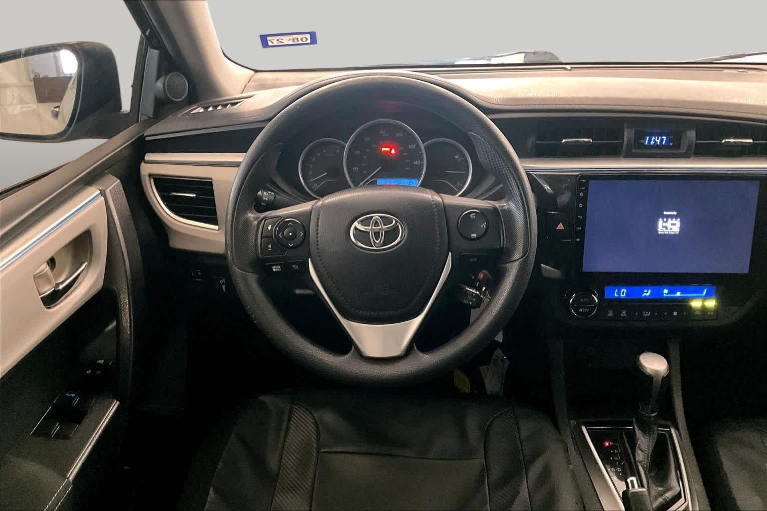 Used 2016 Toyota Corolla LE FWD image 16