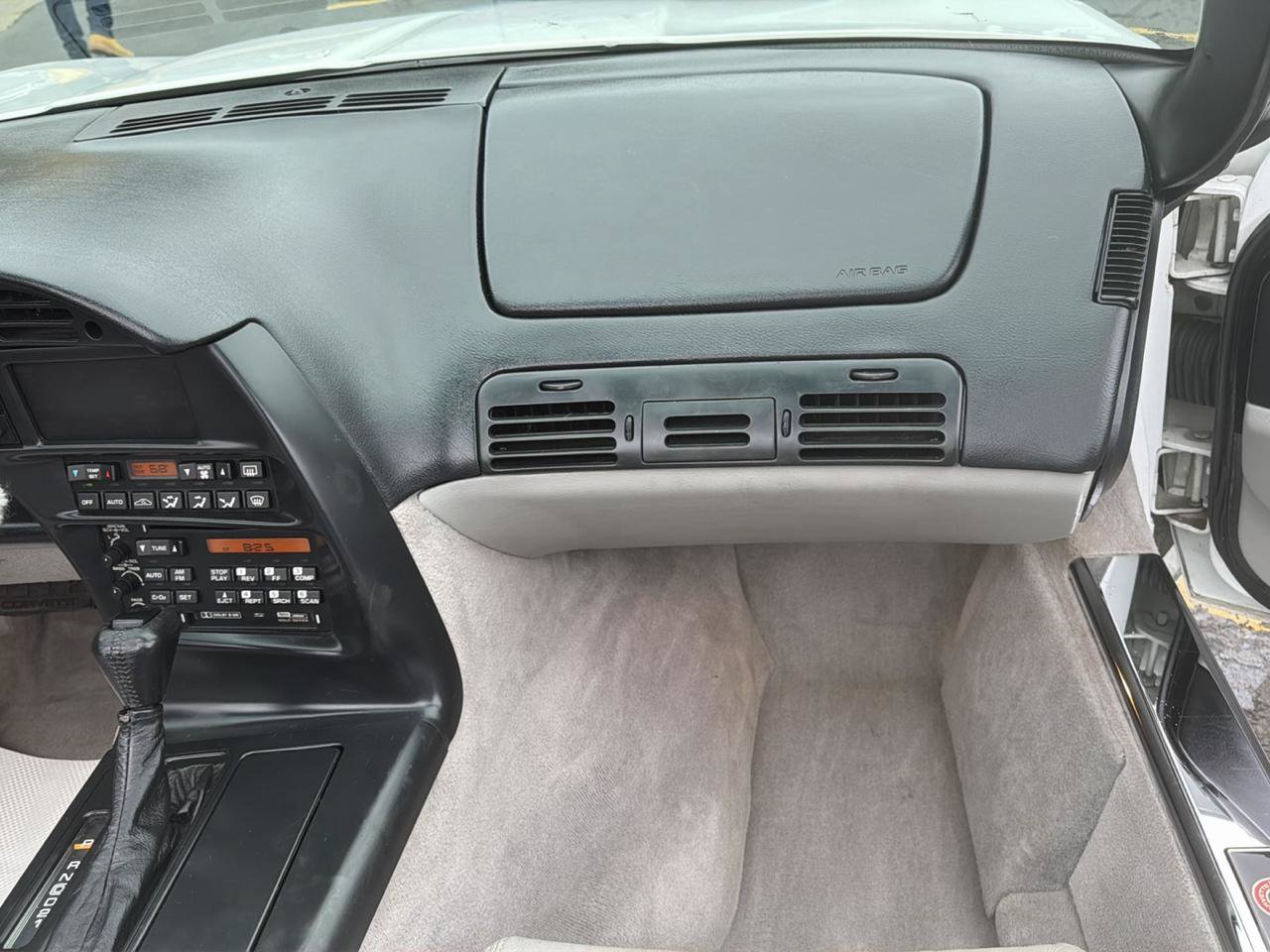 Used 1996 Chevrolet Corvette Convertible RWD image 27