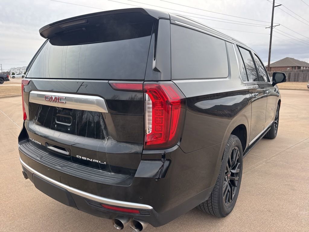 Used 2022 GMC Yukon XL Denali w/ Denali Premium Package image 6