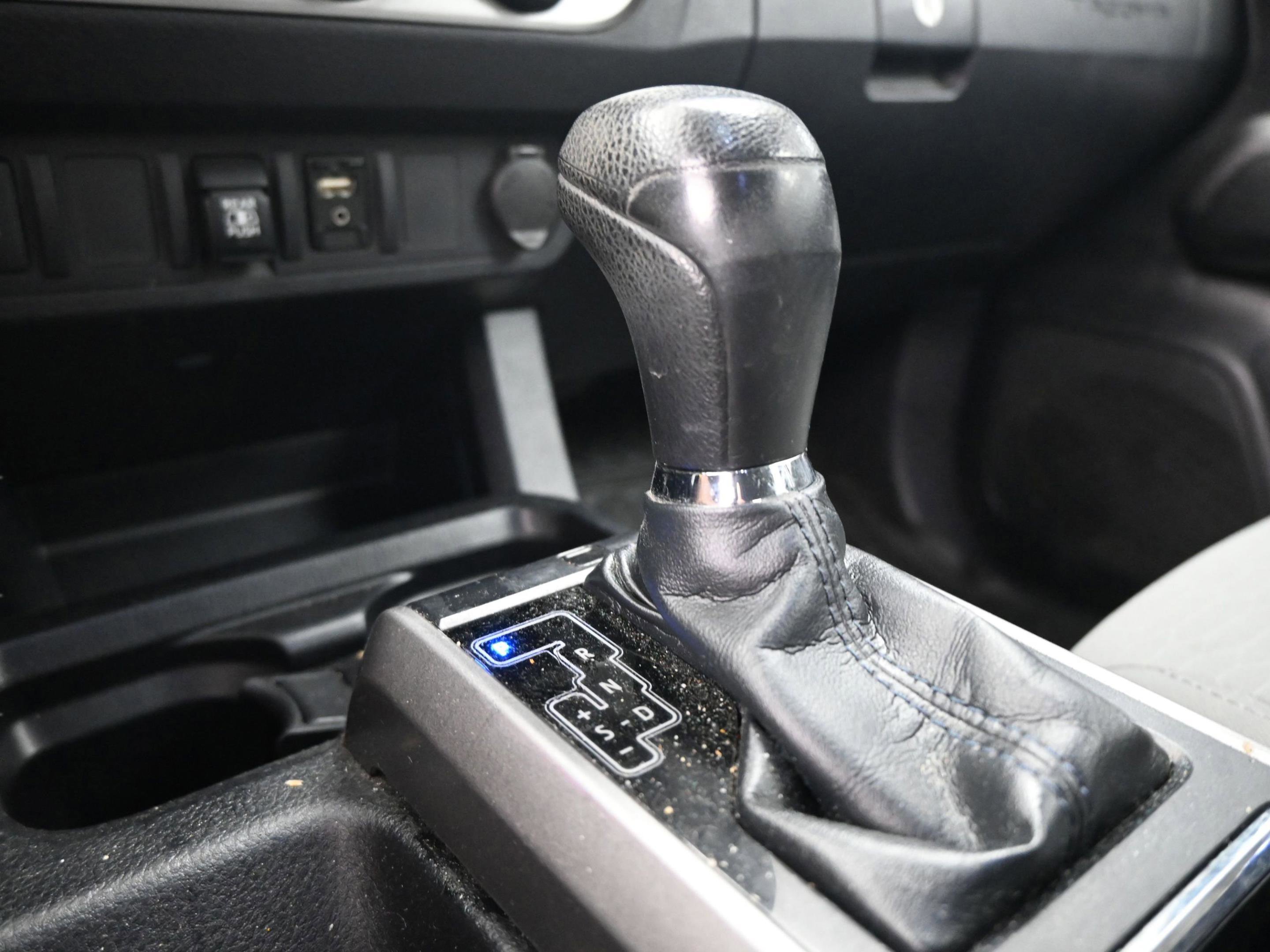 Used 2019 Toyota Tacoma SR5 image 32