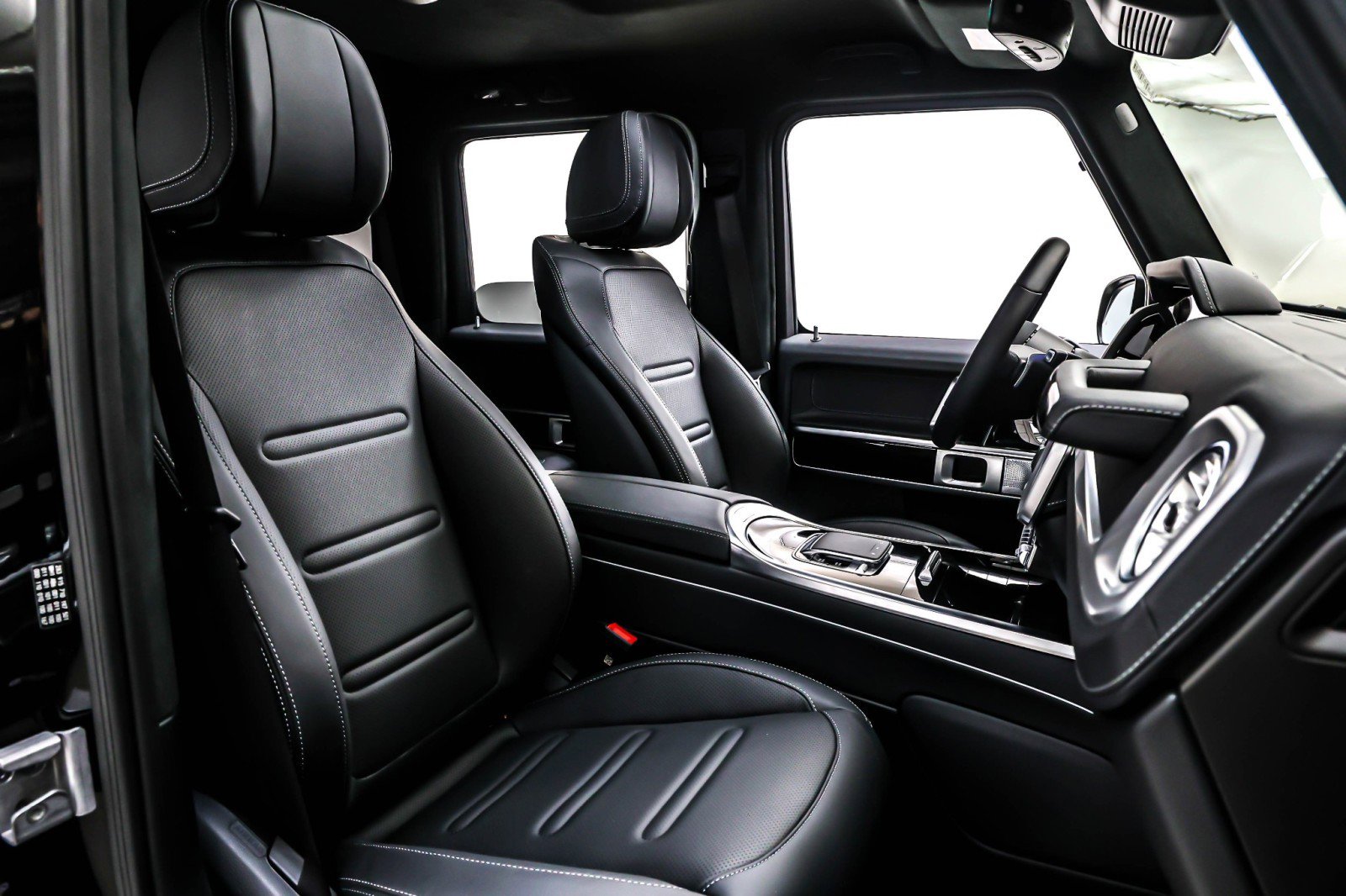 Certified 2025 Mercedes-Benz G 550 image 7