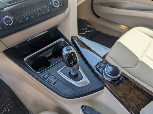 Used 2014 BMW 320i Sedan RWD image 19