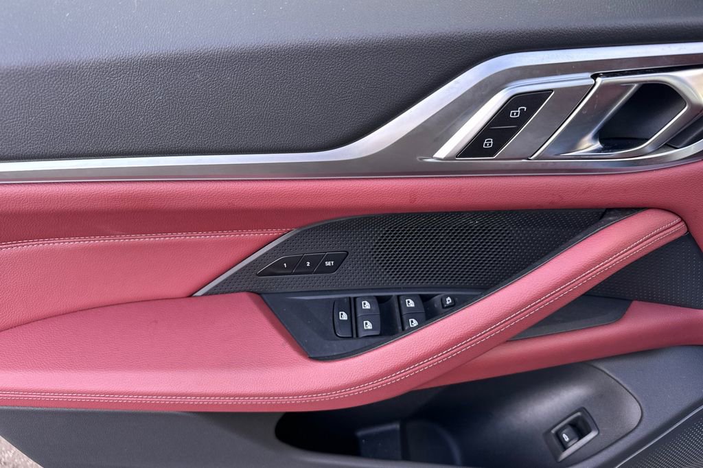 Used 2025 BMW i4 eDrive40 w/ M Sport Package image 10