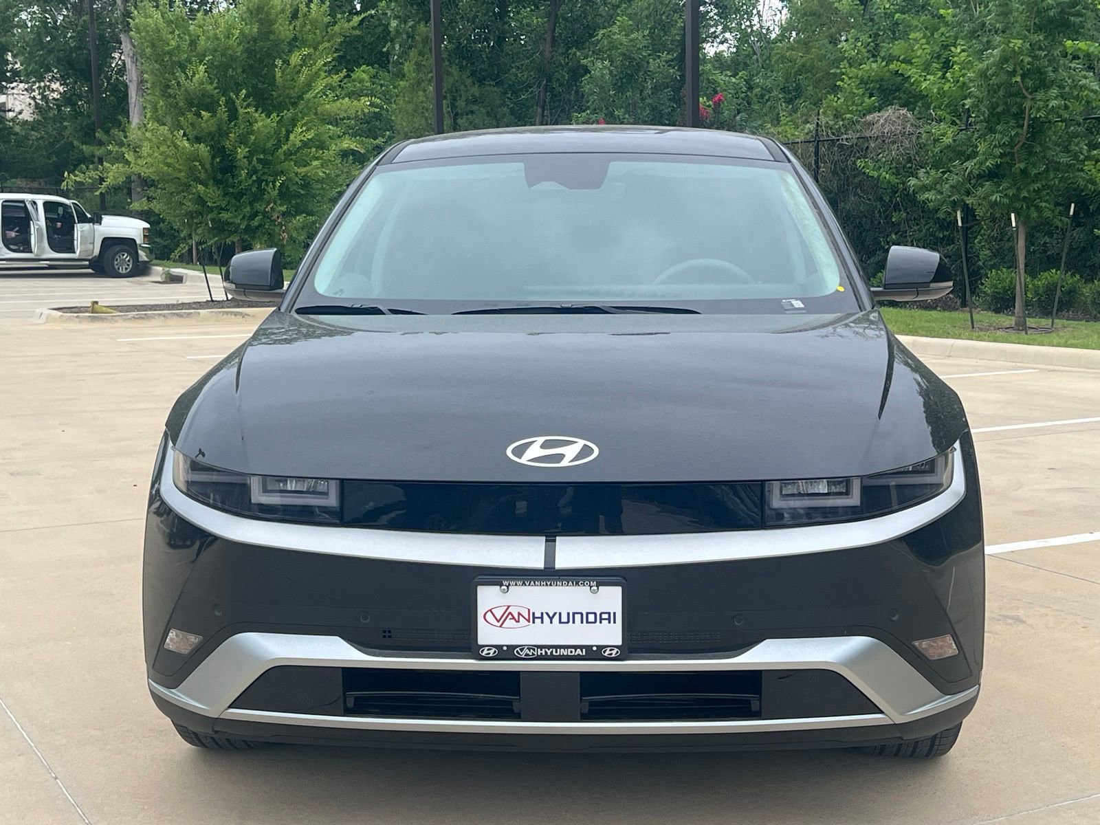 New 2026 Hyundai Ioniq 5 SEL RWD image 2