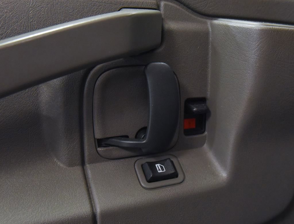 Used 2017 Chevrolet Express 3500 LT w/ LT Preferred Equipment Group image 15