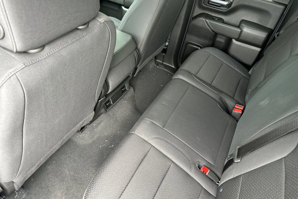 Used 2024 GMC Sierra 3500 Pro image 12