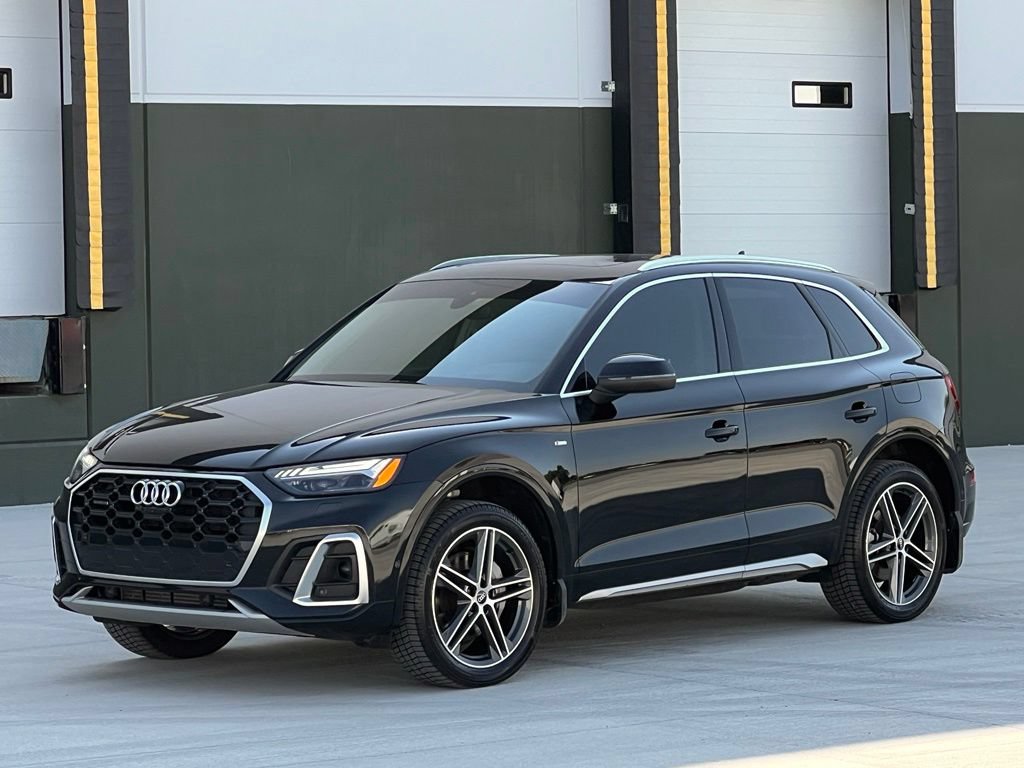Used 2021 Audi Q5 e Prestige w/ Prestige Package