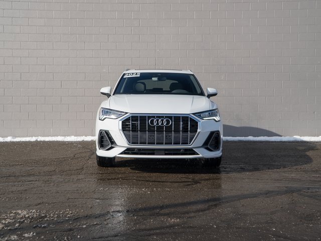 Certified 2025 Audi Q3 2.0T Premium w/ Convenience Package image 10