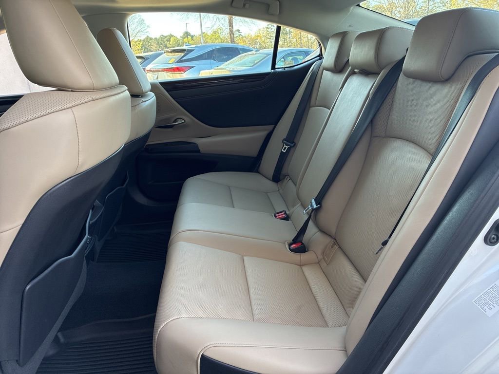 Used 2019 Lexus ES 350 w/ Premium Package image 10