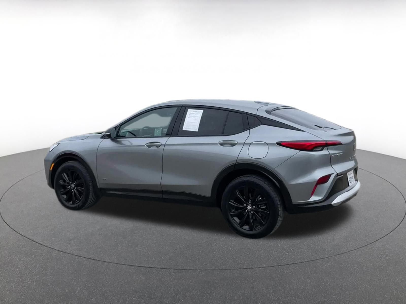 Used 2025 Buick Envista Sport Touring image 10