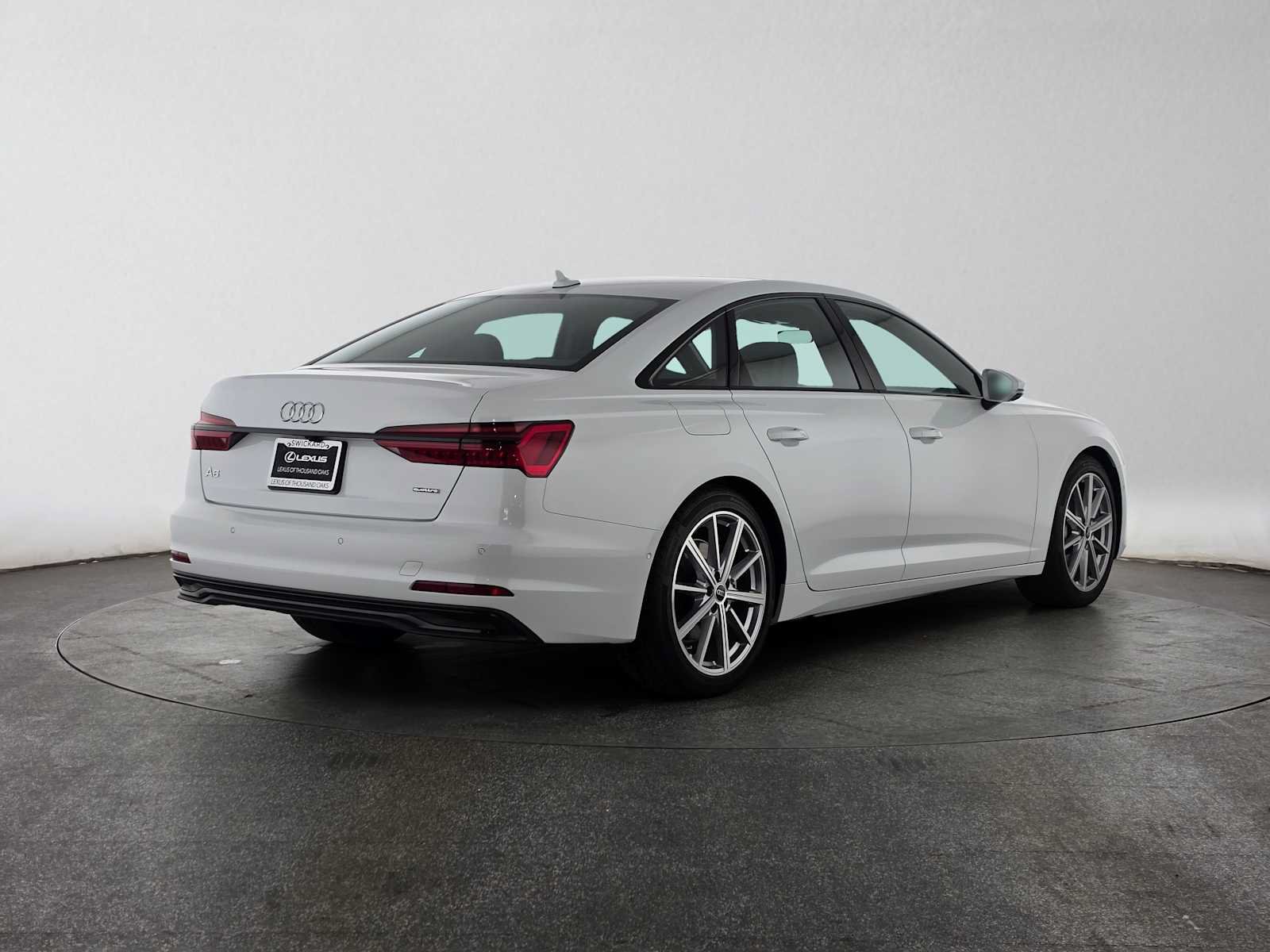 Used 2025 Audi A6 Premium Plus w/ Premium Plus Package AWD/4WD image 3
