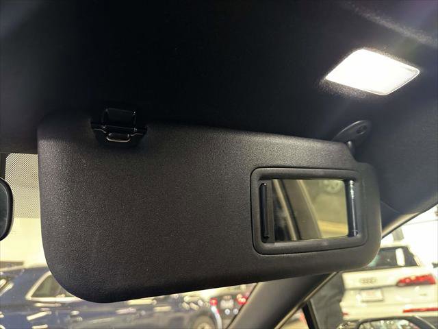 Used 2023 Toyota Corolla SE image 38