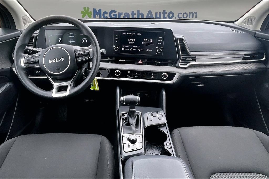 Used 2025 Kia Sportage LX AWD/4WD image 9