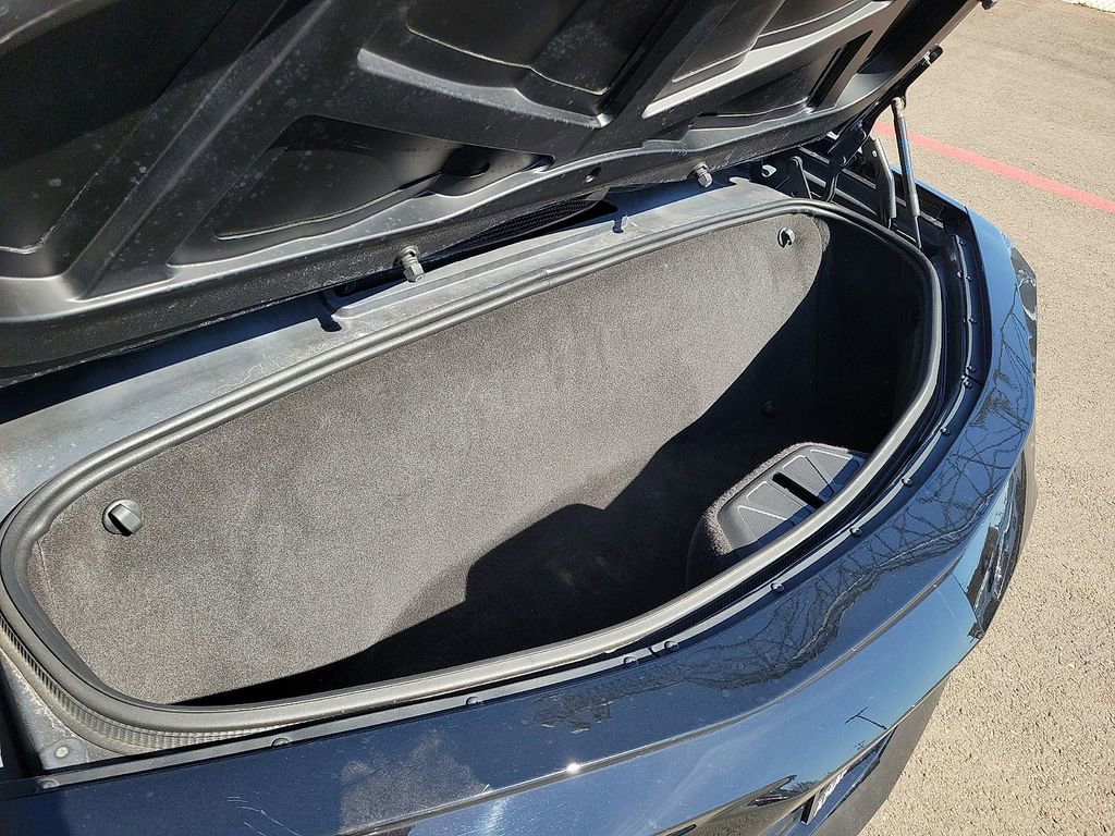 Used 2021 Chevrolet Corvette Stingray w/ Chrome Exterior Badge Package image 8