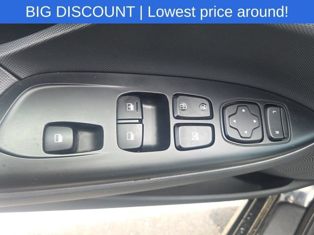 Used 2019 Hyundai Veloster 2.0 FWD image 17