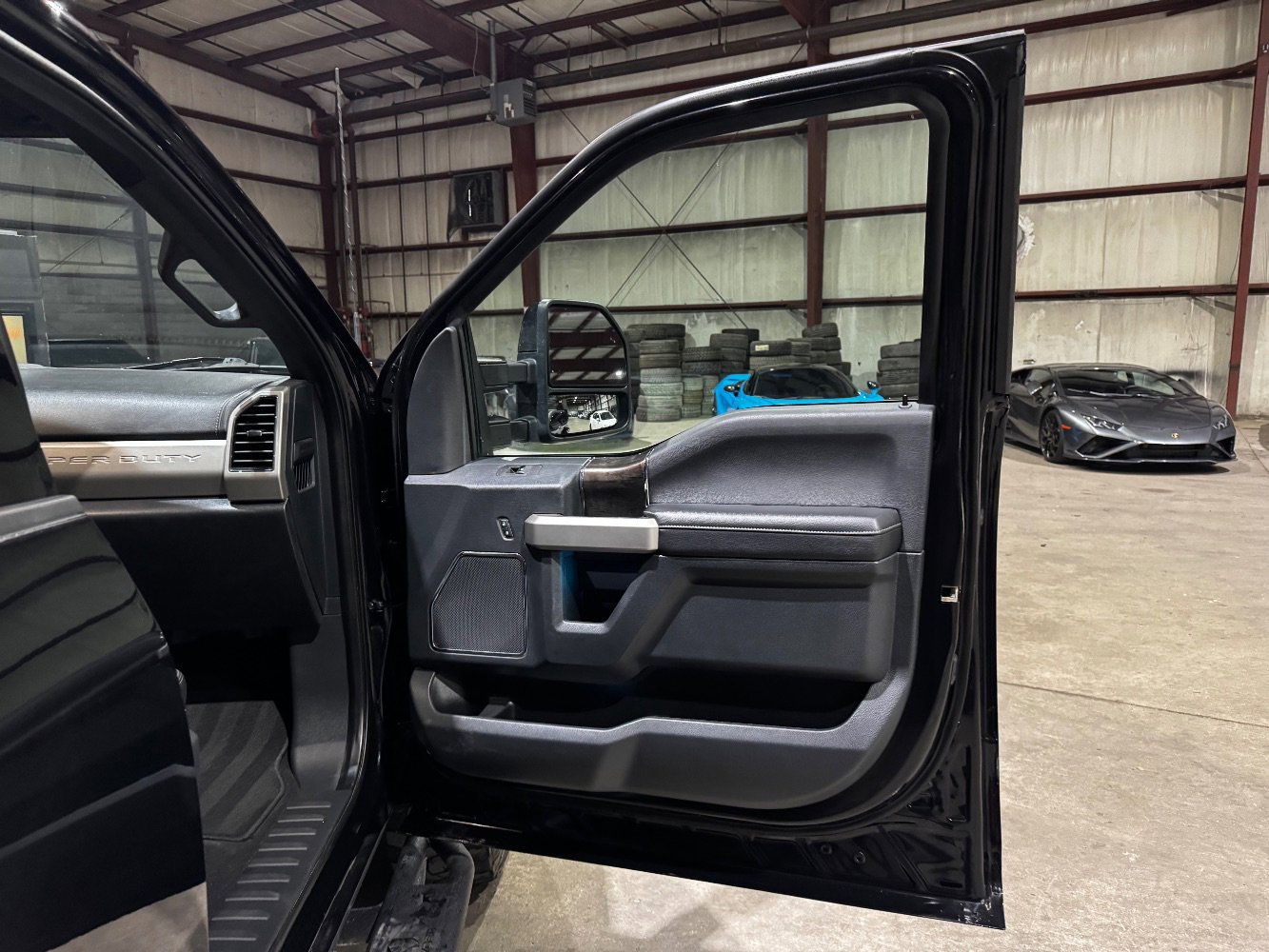 Used 2022 Ford F250 Lariat w/ Lariat Ultimate Package image 24