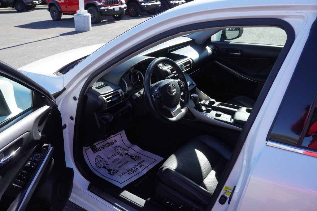 Used 2015 Lexus IS 250 RWD image 32