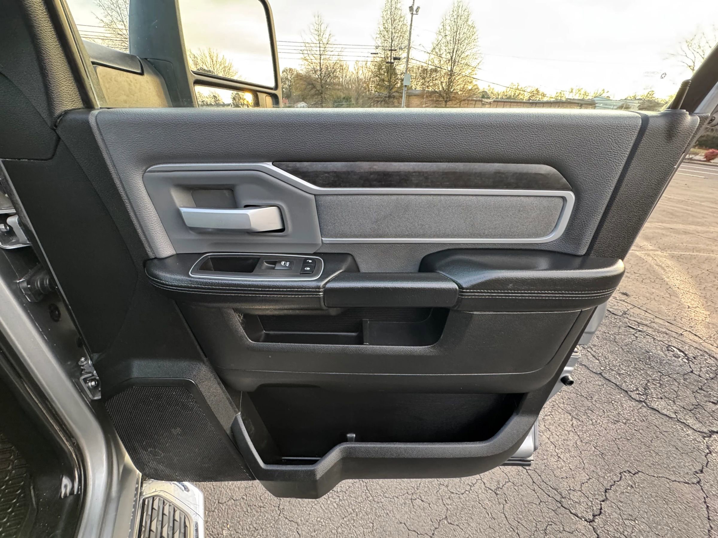 Used 2023 RAM 2500 Big Horn w/ Level 1 Equipment Group image 23