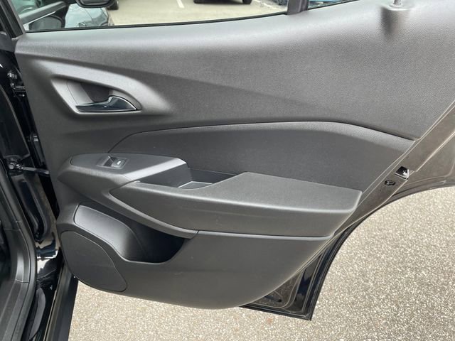 Used 2024 Chevrolet Trax ACTIV w/ Sunroof Package FWD image 35