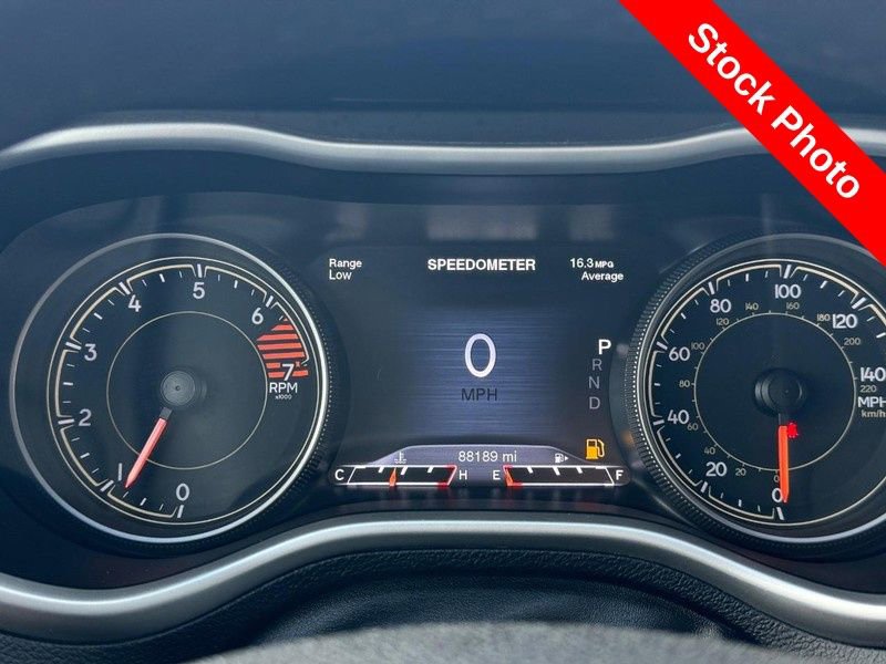 Used 2017 Jeep Cherokee Trailhawk image 22