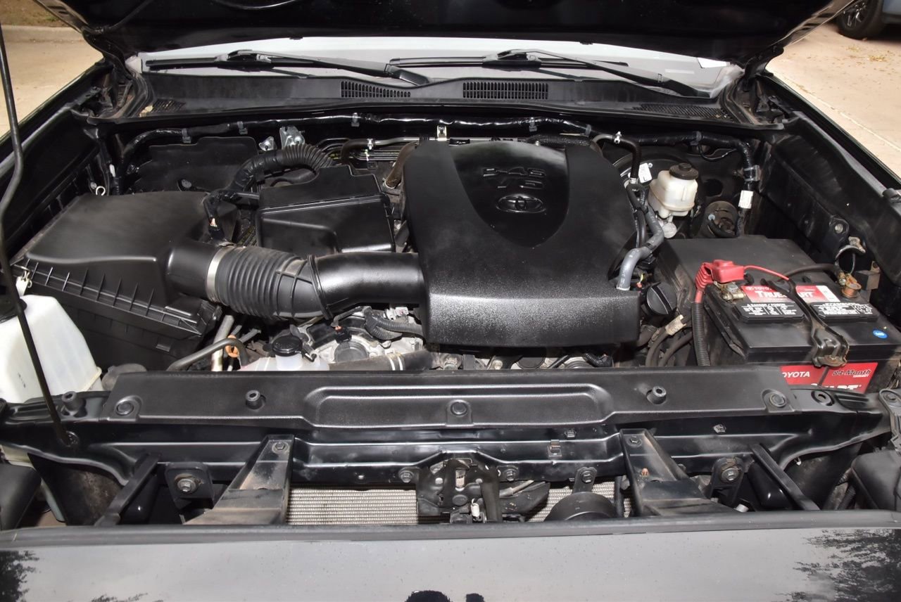 Used 2019 Toyota Tacoma TRD Sport w/ Technology Package image 36