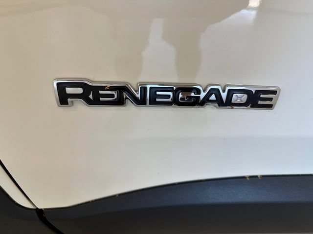 Used 2023 Jeep Renegade Latitude w/ Premium Group AWD/4WD image 32