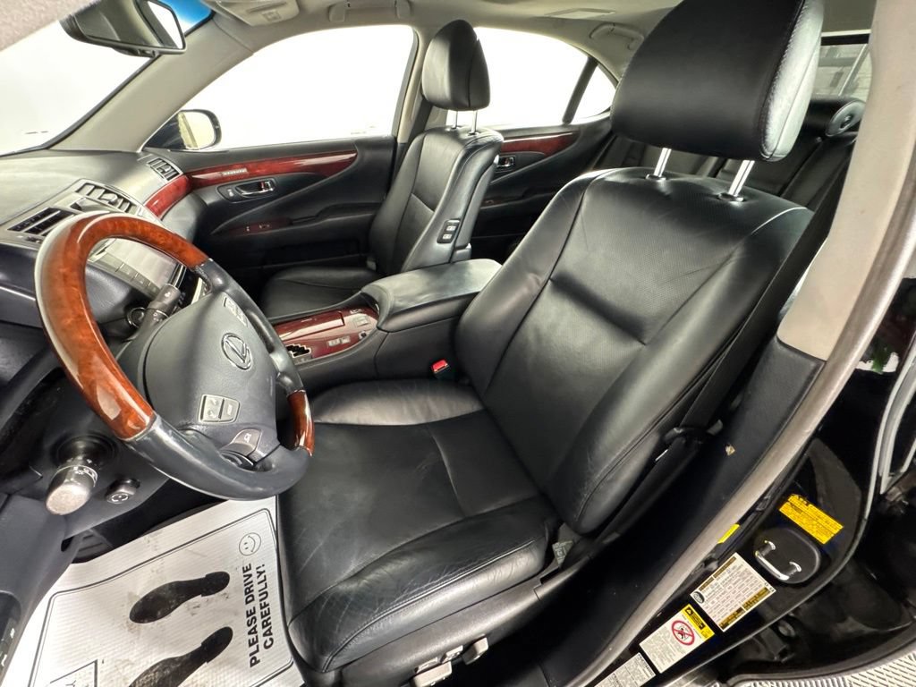 Used 2011 Lexus LS 460 AWD w/ Luxury Value Edition image 20