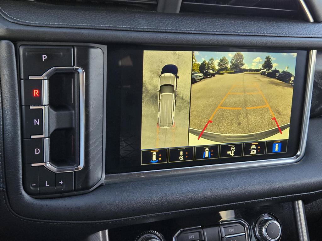 Used 2023 GMC Yukon Denali RWD image 28