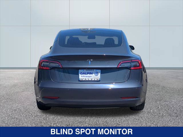 Used 2020 Tesla Model 3 Standard Range RWD image 4