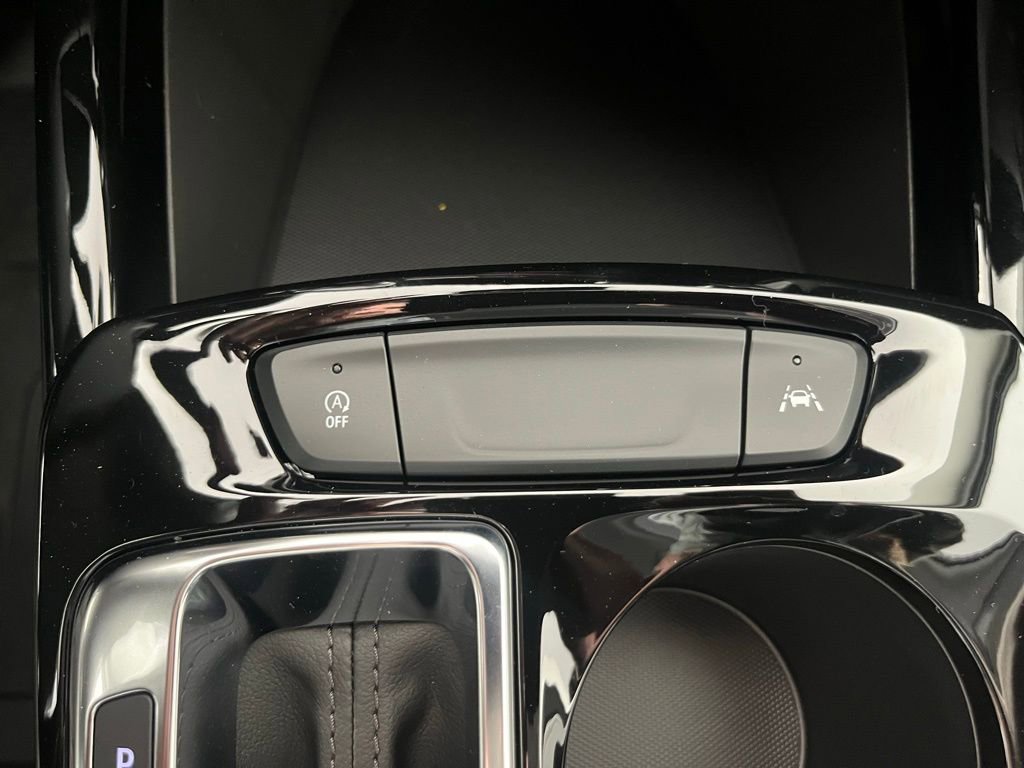 New 2026 Chevrolet Trax RS w/ Sunroof Package FWD image 38
