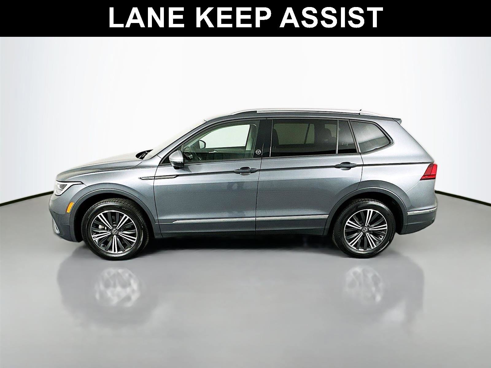 Used 2024 Volkswagen Tiguan Wolfsburg Edition image 4