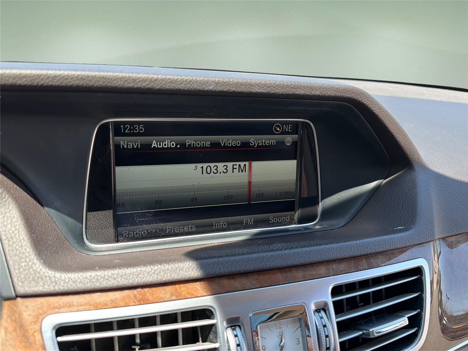 Used 2014 Mercedes-Benz E 350 4MATIC Wagon image 14