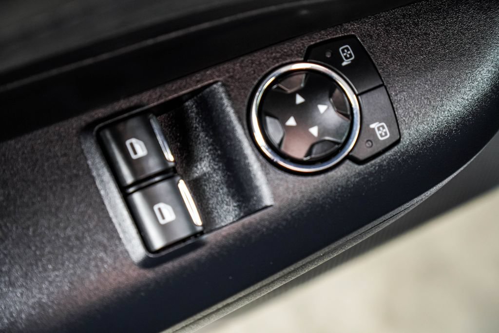 Used 2025 Ford Mustang Dark Horse RWD image 39