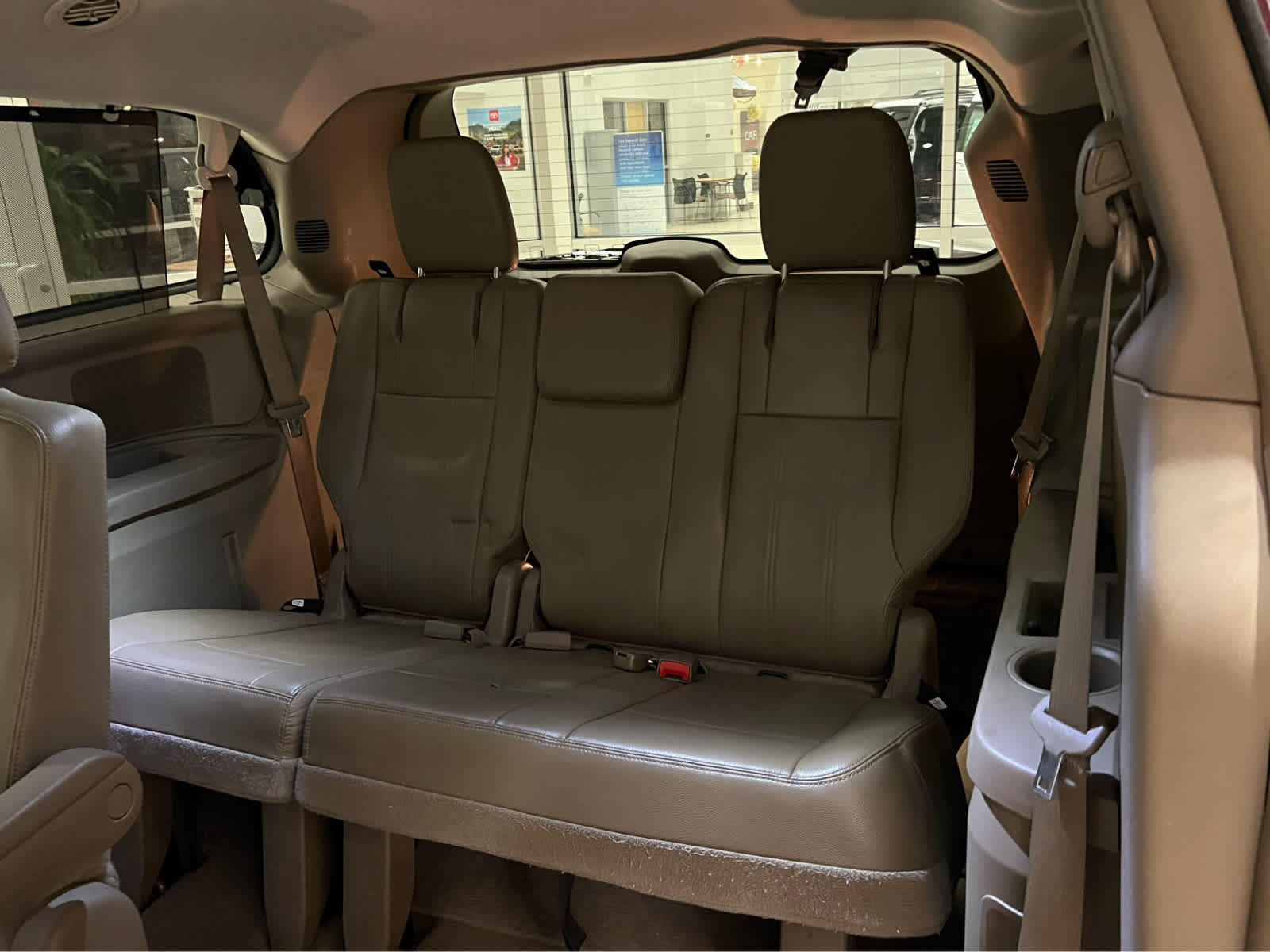 Used 2015 Chrysler Town & Country Touring-L w/ Driver Convenience Group FWD image 7