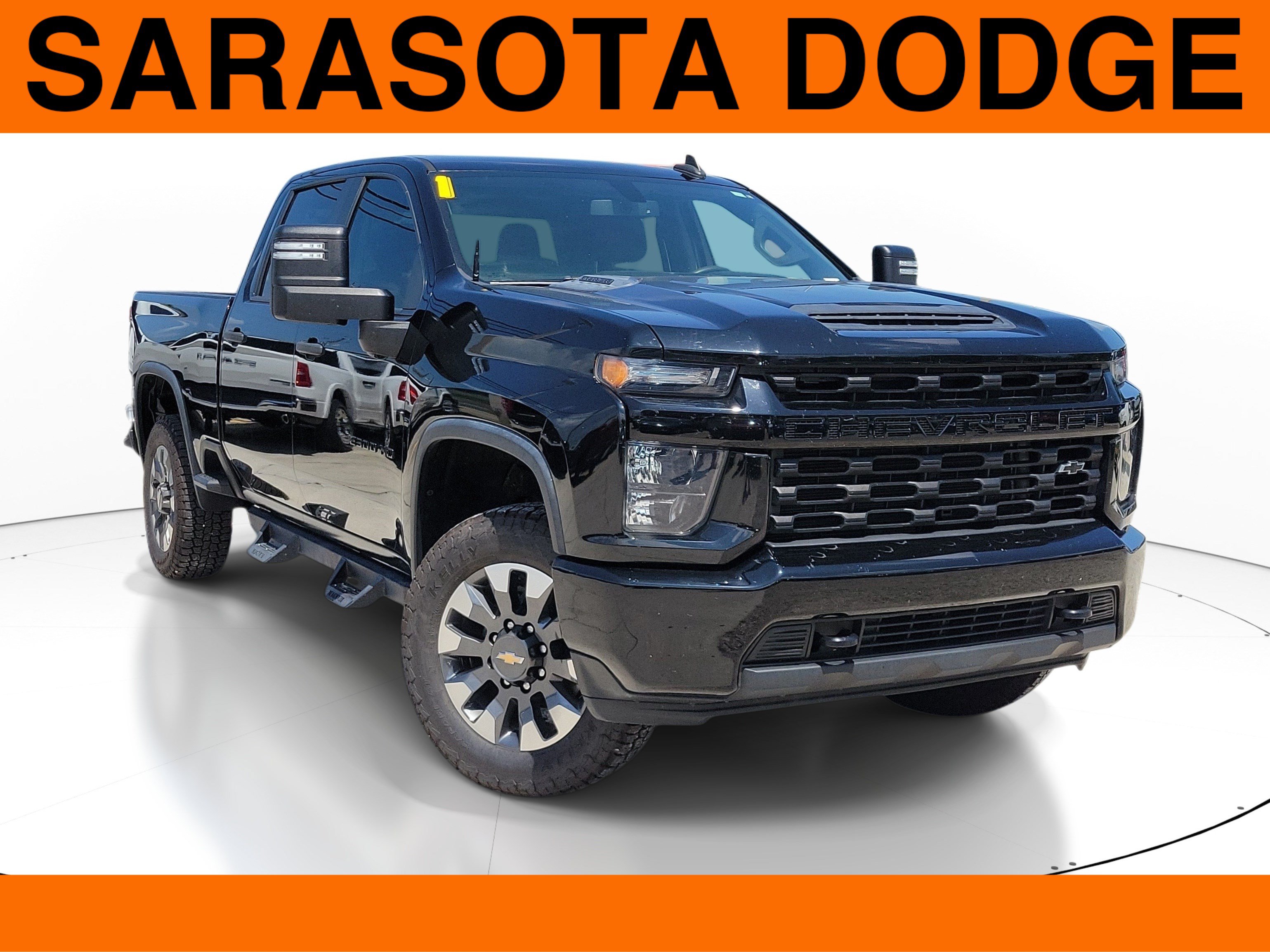 Used 2021 Chevrolet Silverado 2500 Custom w/ Custom Value Package AWD/4WD image 1