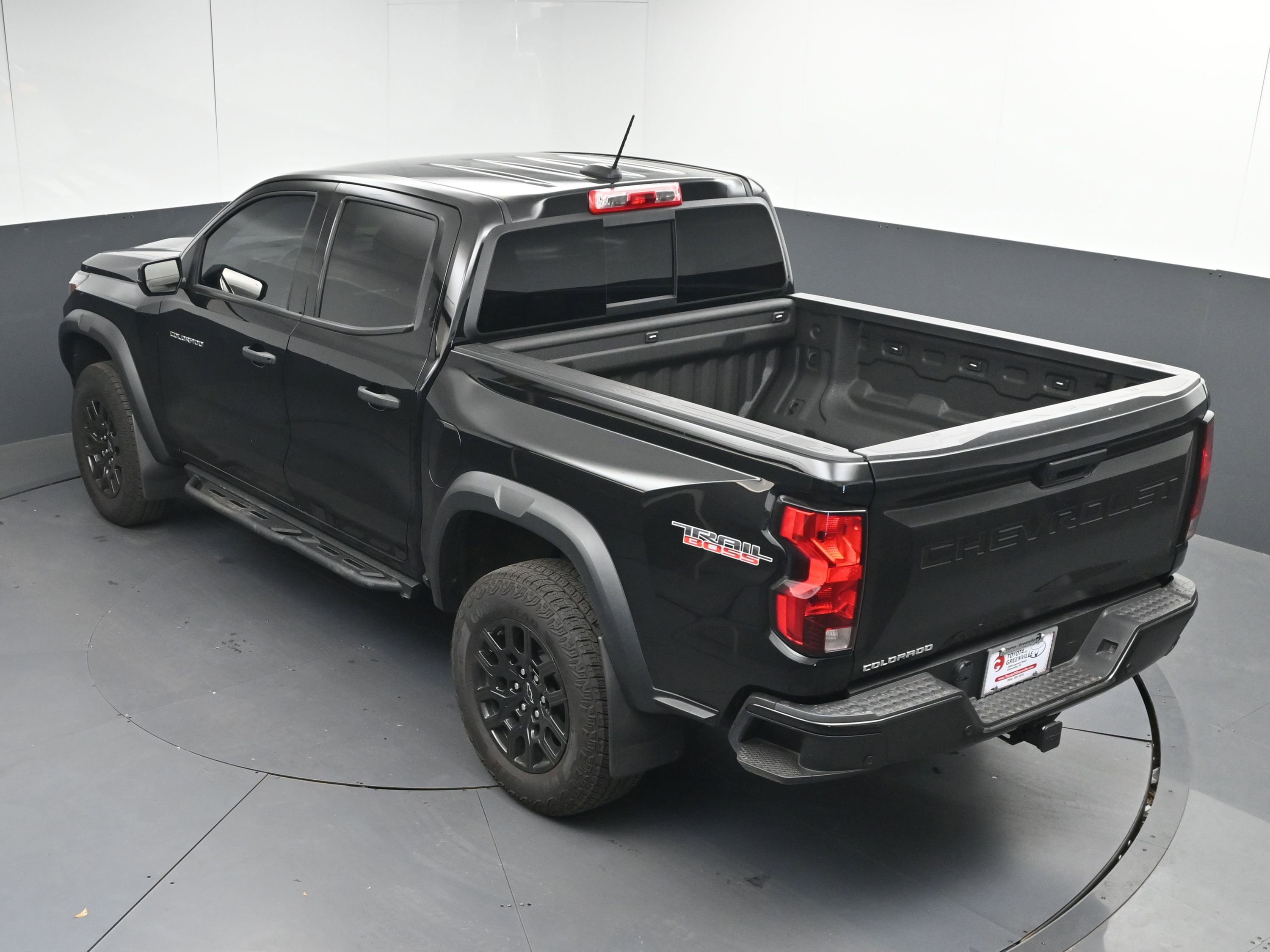 Used 2024 Chevrolet Colorado Trail Boss w/ Technology Package image 36