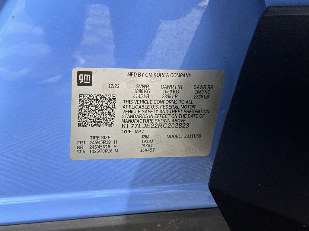 Used 2024 Chevrolet Trax RS w/ Sunroof Package FWD image 36