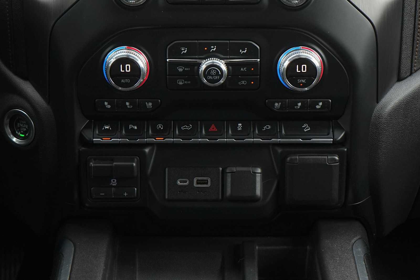 Used 2019 GMC Sierra 1500 AT4 w/ Off Road Performance Package AWD/4WD image 21