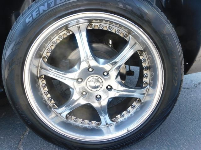 Used 2008 Chevrolet Tahoe LTZ w/ LTZ Preferred Equipment Group image 8