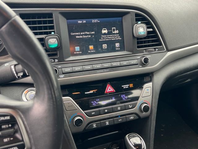 Used 2018 Hyundai Elantra Value Edition FWD image 13