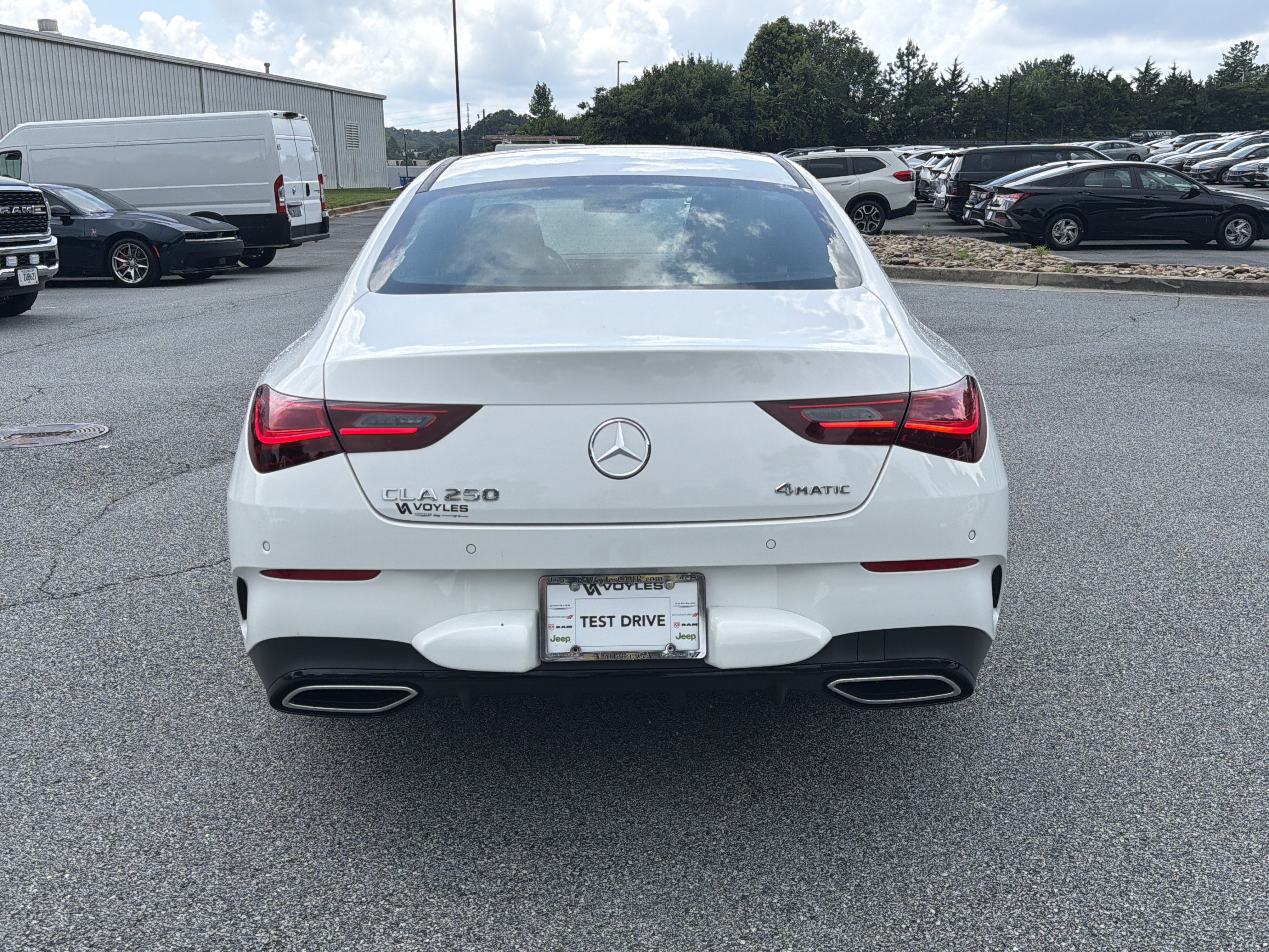 Used 2025 Mercedes-Benz CLA 250 4MATIC image 7