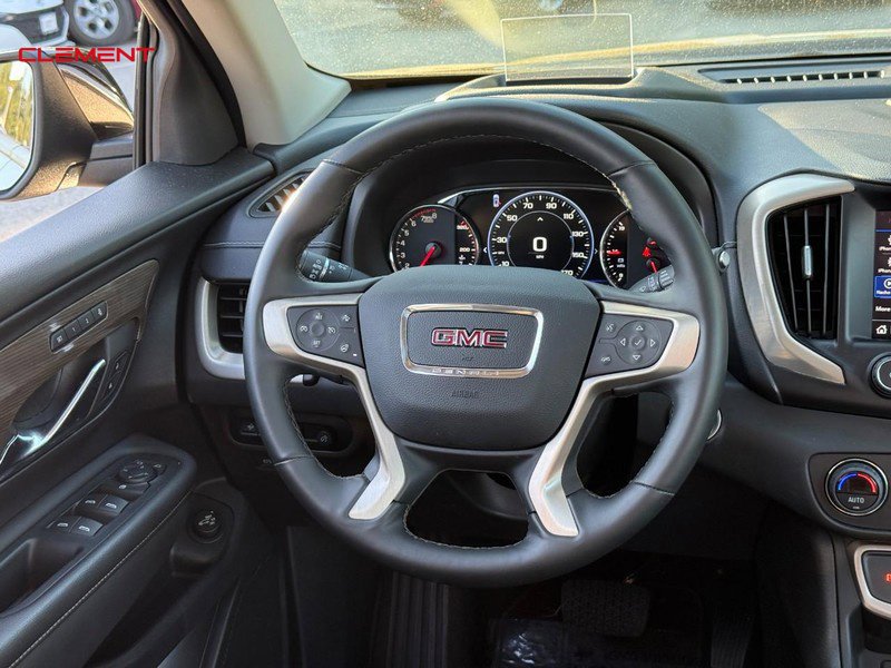 Used 2023 GMC Terrain Denali w/ Denali Premium Package AWD/4WD image 16