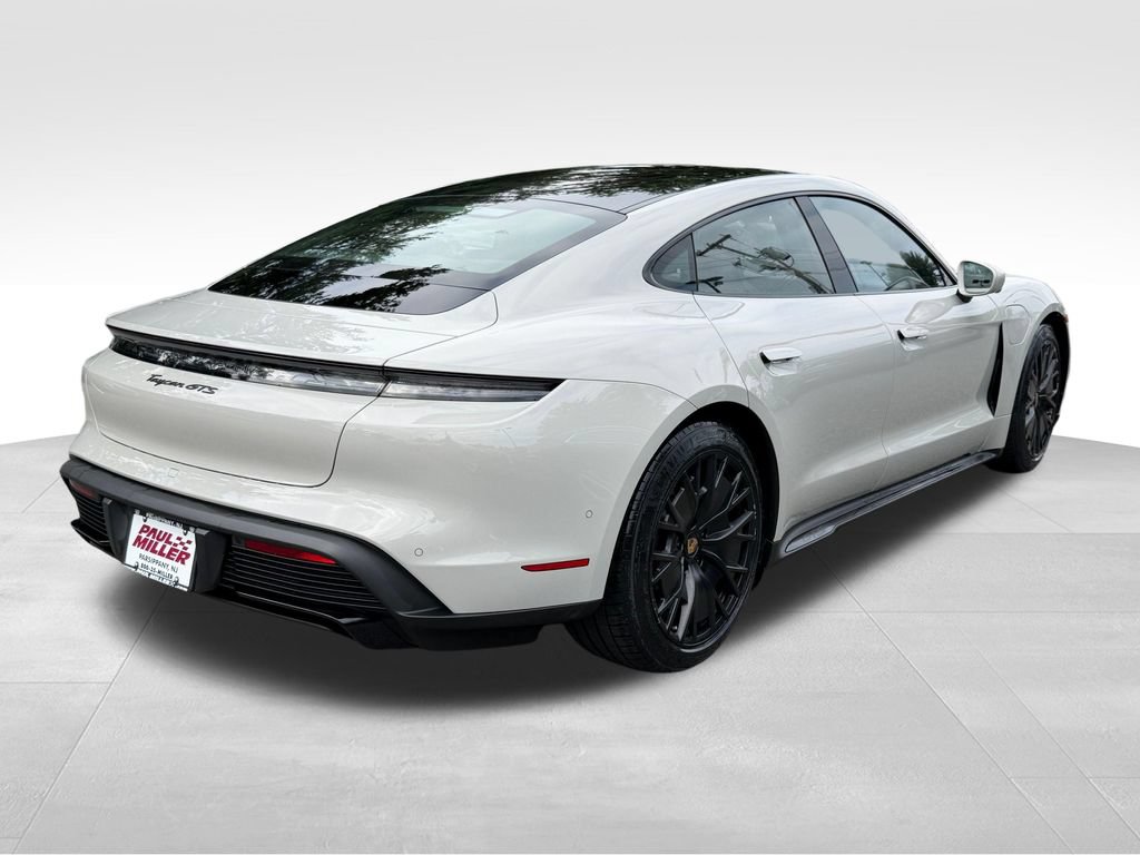 Used 2022 Porsche Taycan GTS AWD/4WD image 8