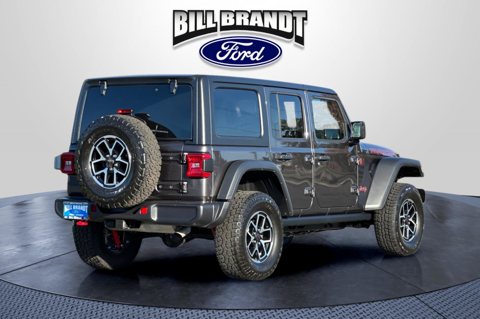 Used 2025 Jeep Wrangler Unlimited Rubicon AWD/4WD image 3
